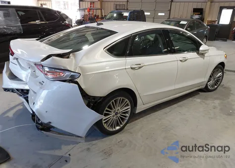 2014 Ford Fusion Se z USA, uszkodzony, nr VIN 3FA6P0H98ER360977